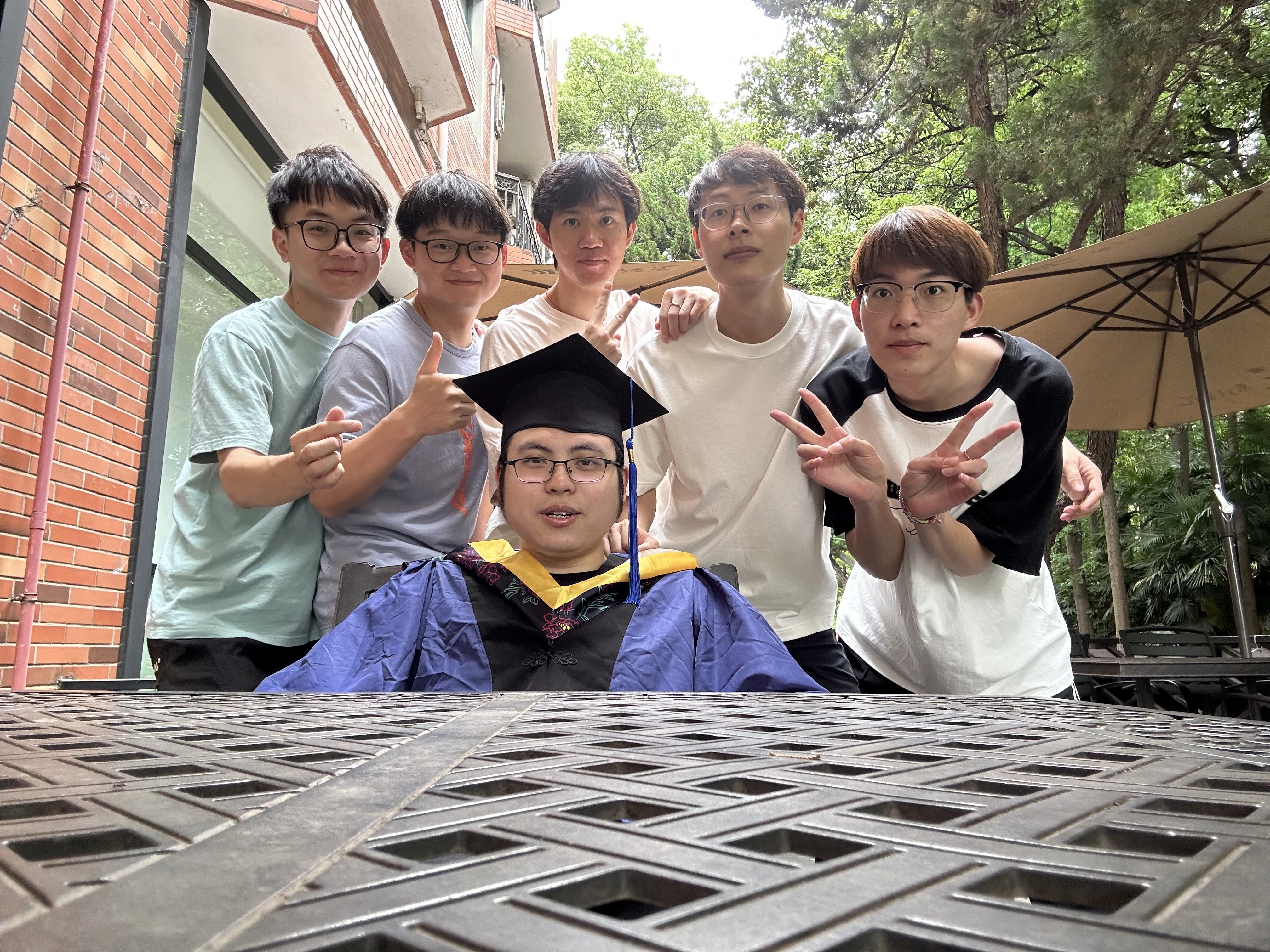 202306毕业季合影2